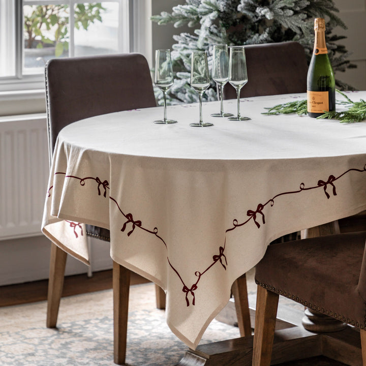 Heritage Christmas Printed Table Cloth