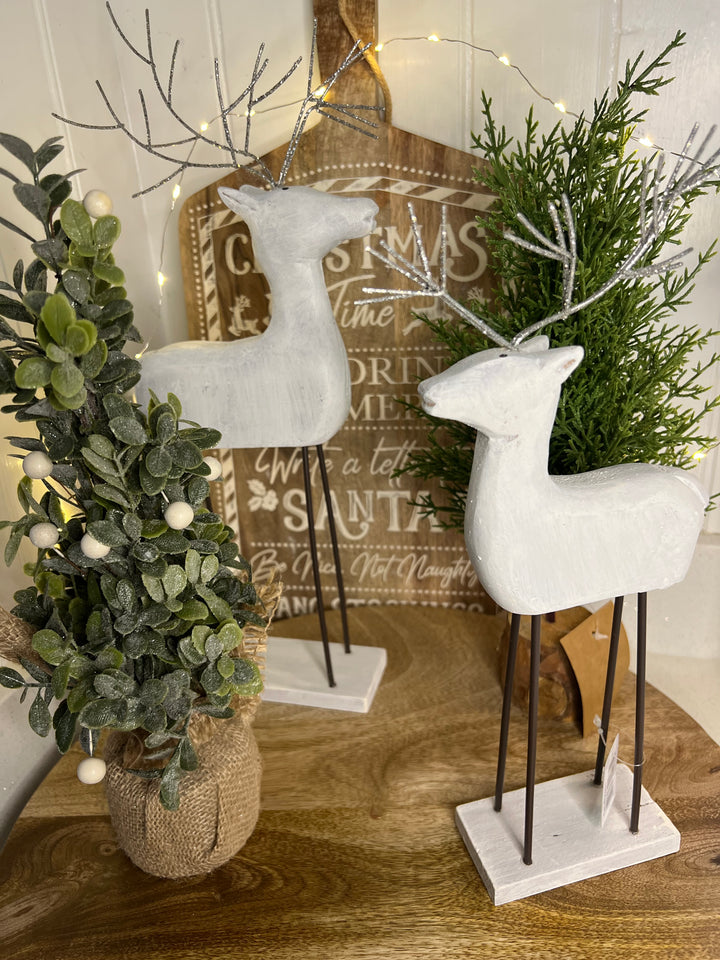 Pair of Simplistic Standing Reindeer