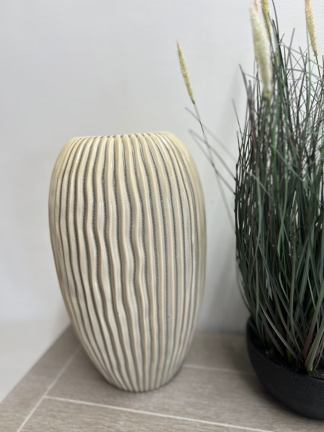Pallida Collection Striped Vase/Large