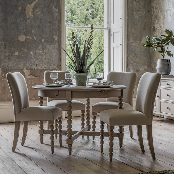 Artisan Oak Bobbin Round Extending Dining Table | 6 Seater