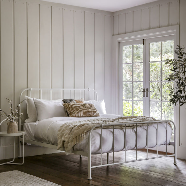Loughton Bedstead | King