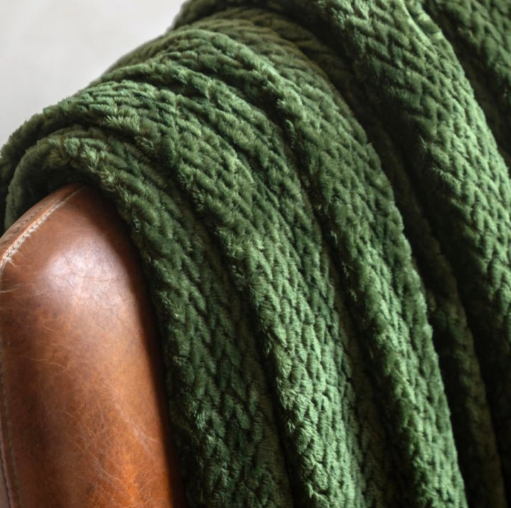 Woodland Chevron Embossed Throw/Green