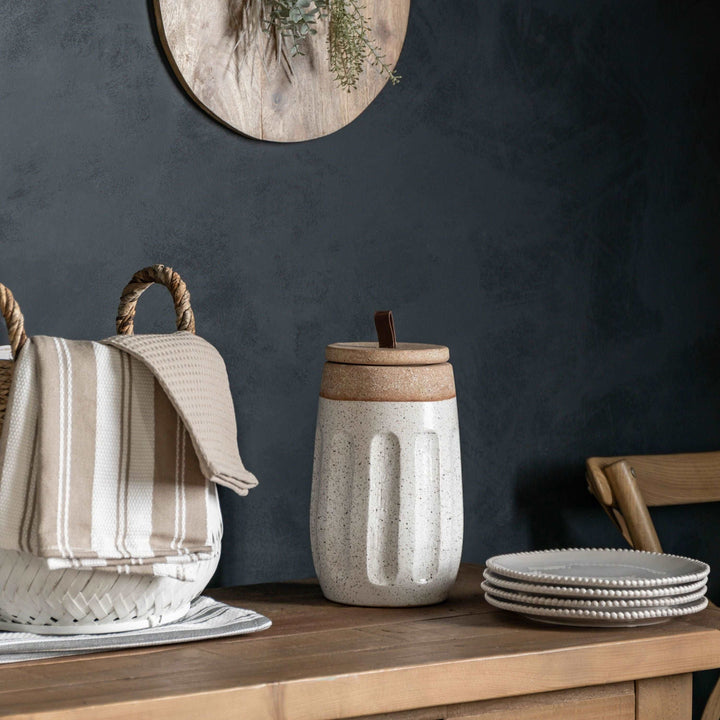 Callow Jar | White