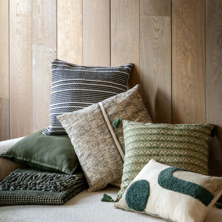 Cailletier Throw