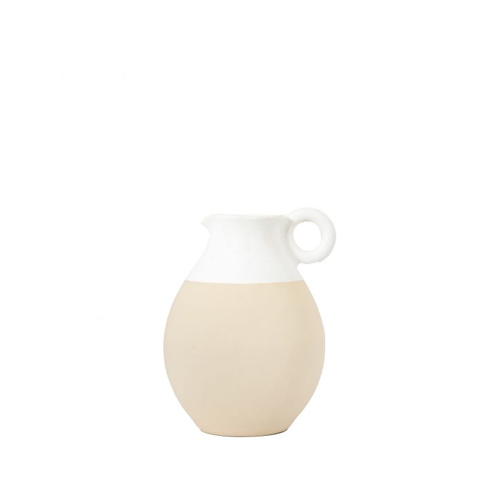 Tinos Pitcher