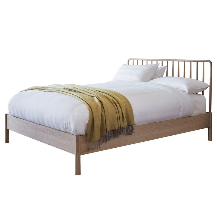 Dorset 6' Spindle Bed