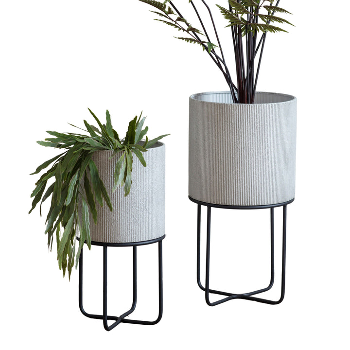 Elsie Metal Planter Set of 2