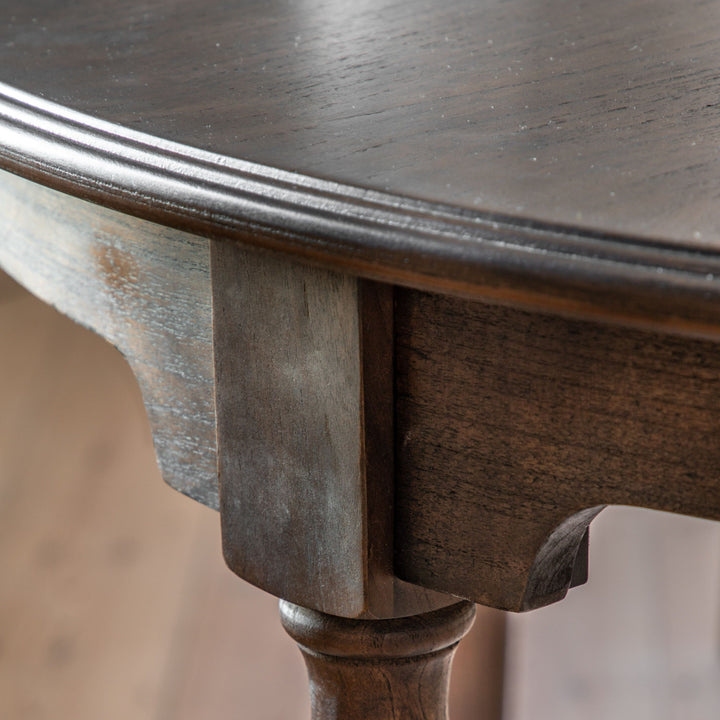 Madison Round Extending Dining Room Table