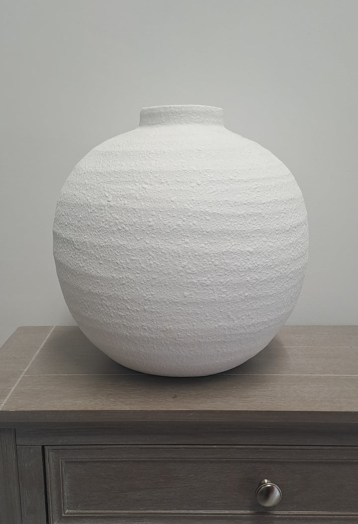Kylie White matt vase