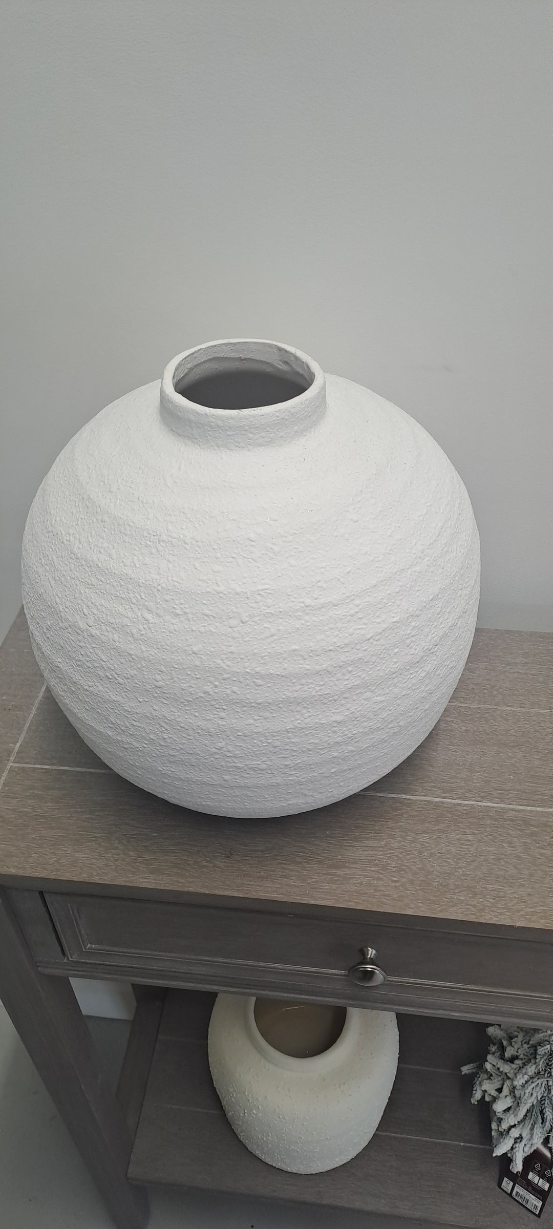 Kylie White matt vase