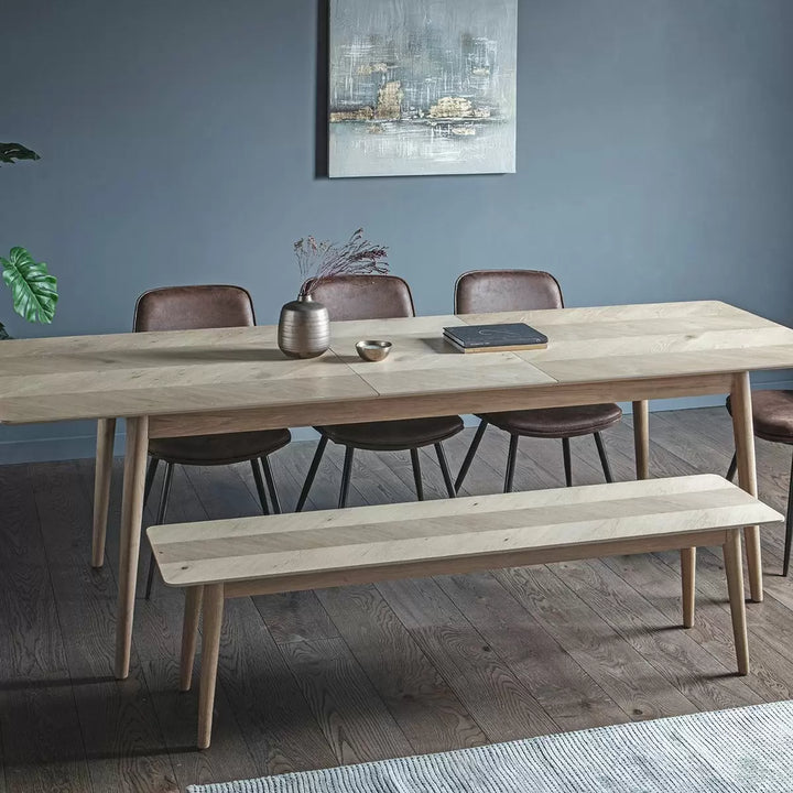 Malmö Extendable Oak Dining Table | 6-8 Seater