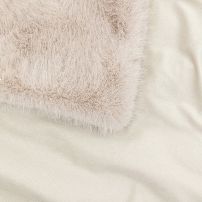 Maple Faux Fur Throw Oatmeal Large