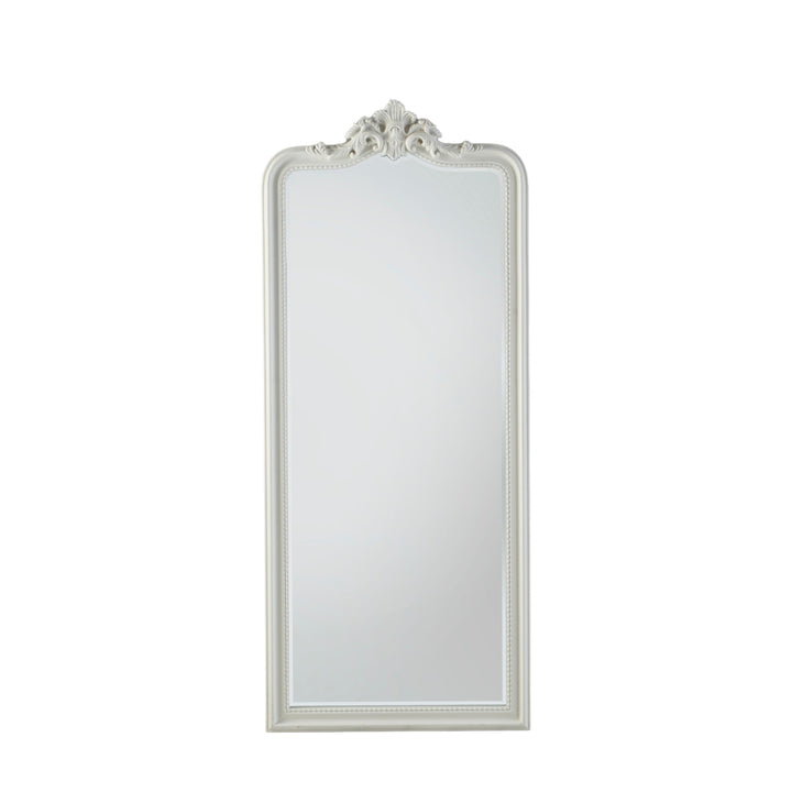 Cagney White Mirrror