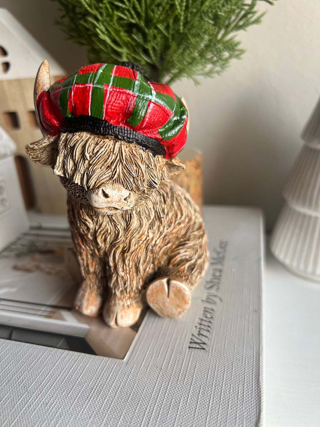 Archie in a Tartan hat - Highland cow 12cm