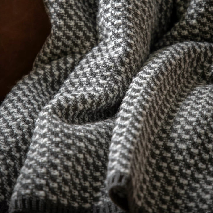 Cross Knit Throw Grey