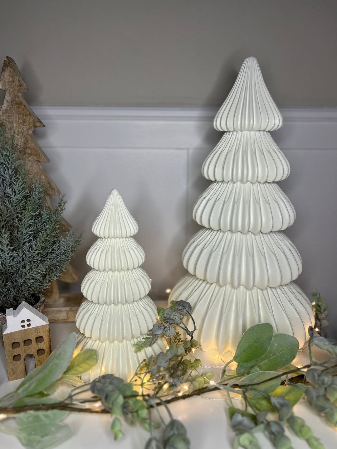 Pearly Warm White Christmas Tree Large 43cm