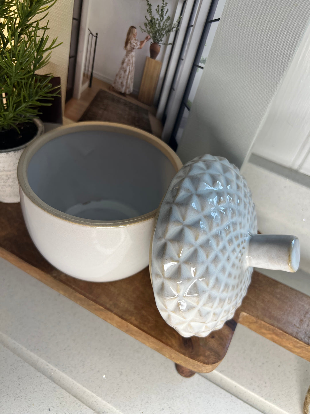 White Ceramic Acorn Storage Pot 15cm