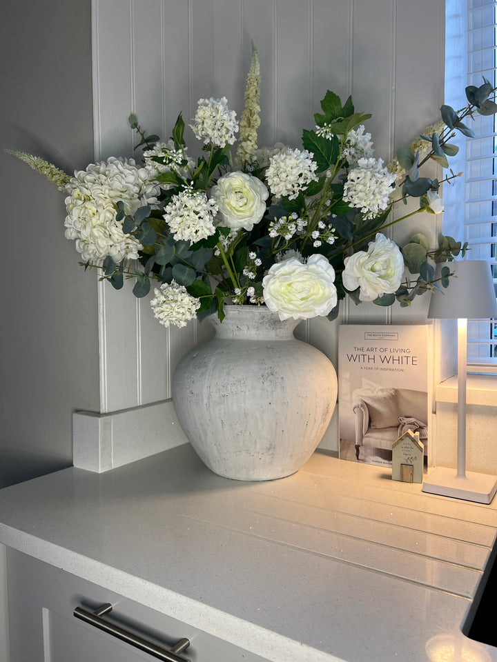 Elegant Grandeur flower arrangement