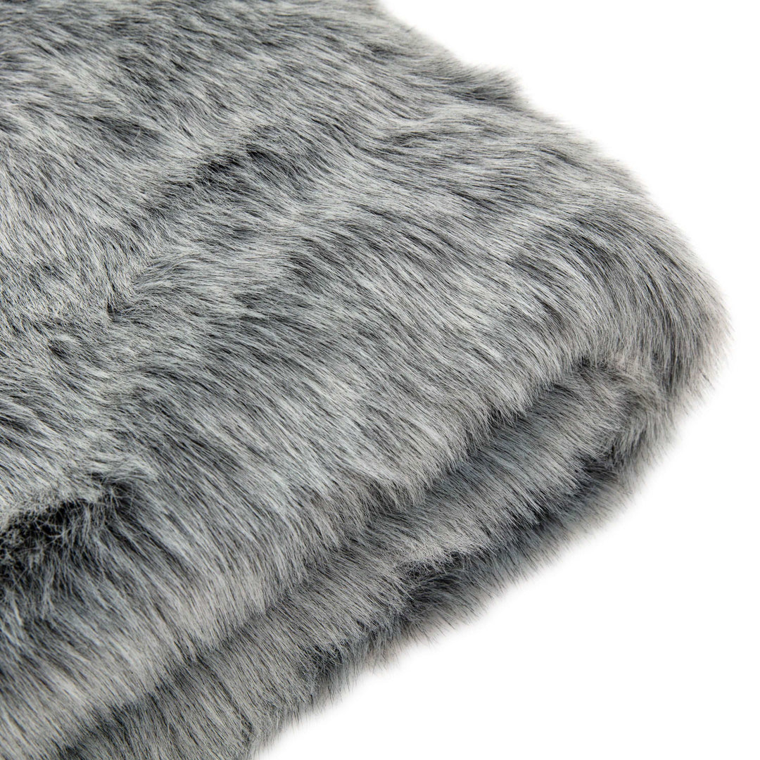 Alaskan Fur Throw Premium