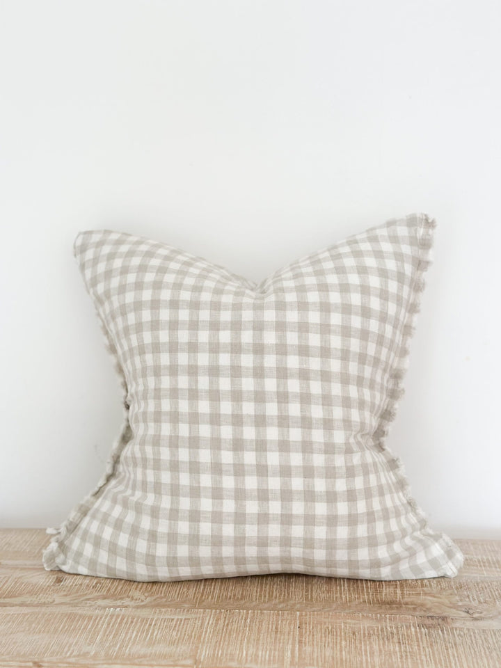 Linen 45×45 – Frayed Edge Natural Gingham