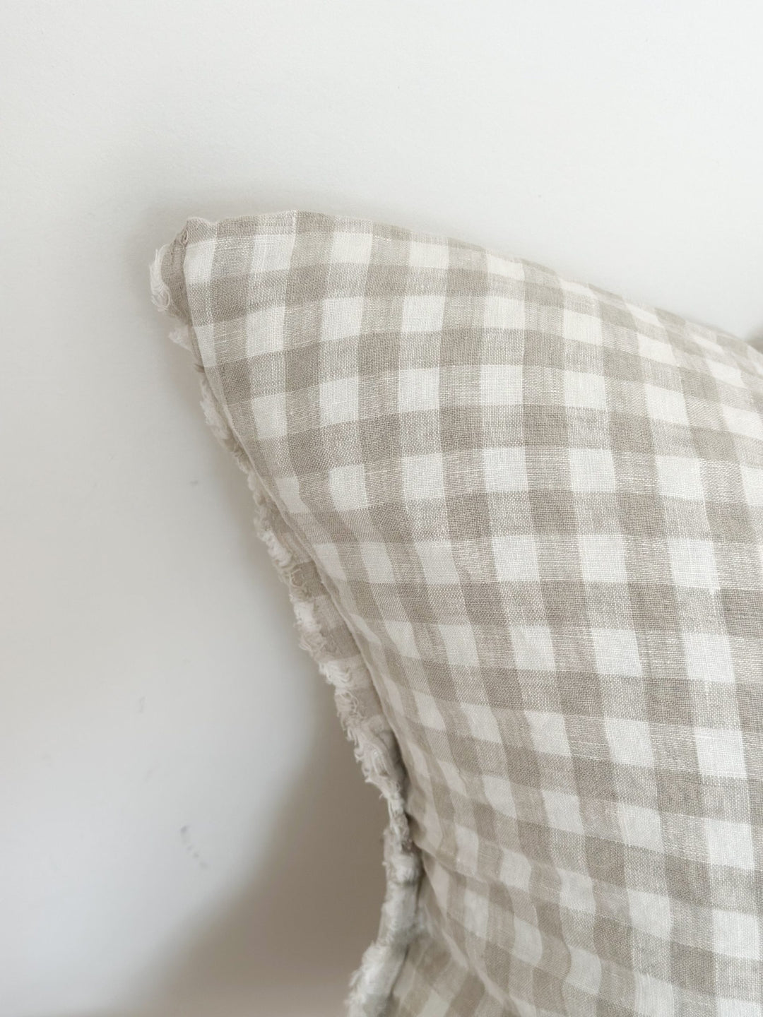 Linen 45×45 – Frayed Edge Natural Gingham