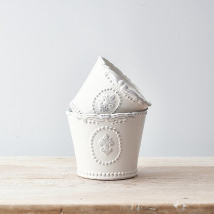 11cm Embossed Fleur White Pot