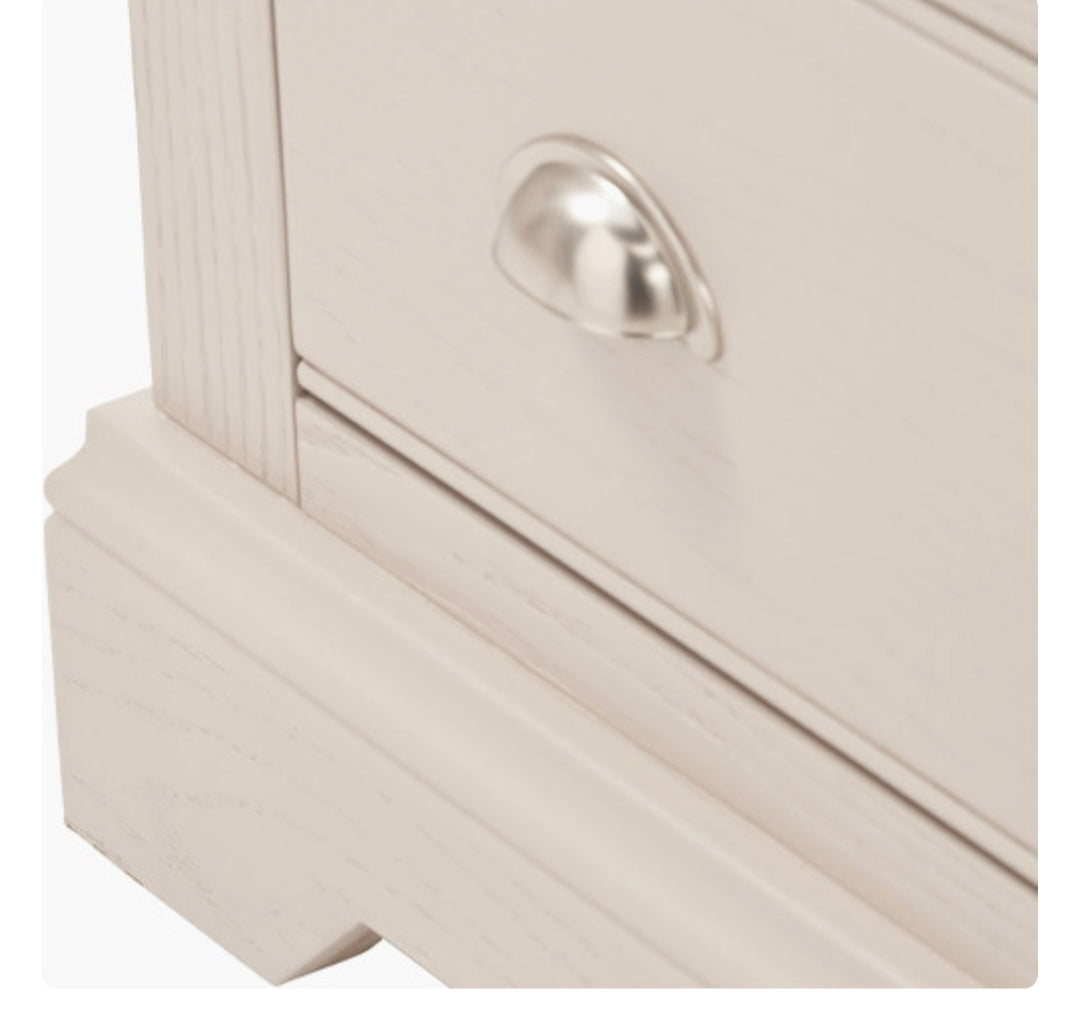 Fairford Parchment White Pine and Oak Wood 7 Drawer Unit/FREE DELIVERY
