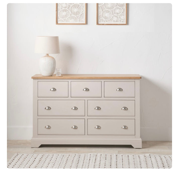 Fairford Parchment White Pine and Oak Wood 7 Drawer Unit/FREE DELIVERY