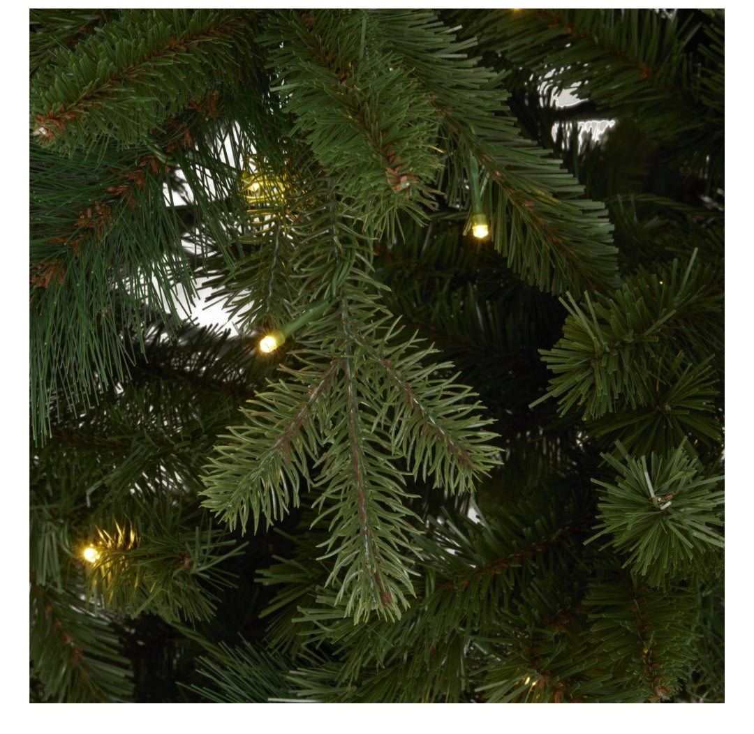 Green Forest Fir Pre-Lit 400L Led Christmas Tree