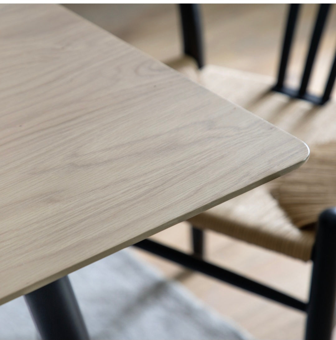 Ashey Dining Table
