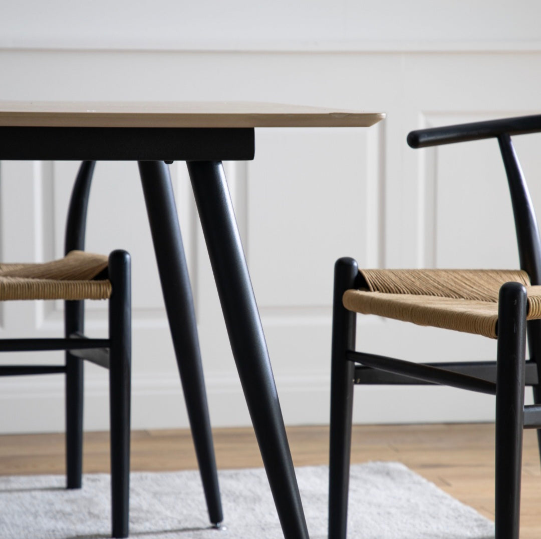 Ashey Dining Table