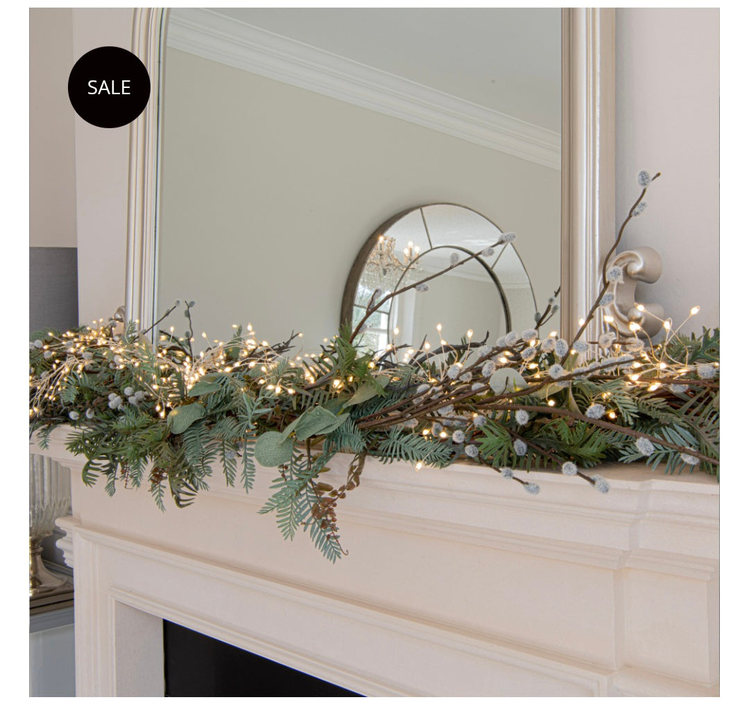 2.75m\9ft Plug-In LED 8 Sequence Warm White Cluster String