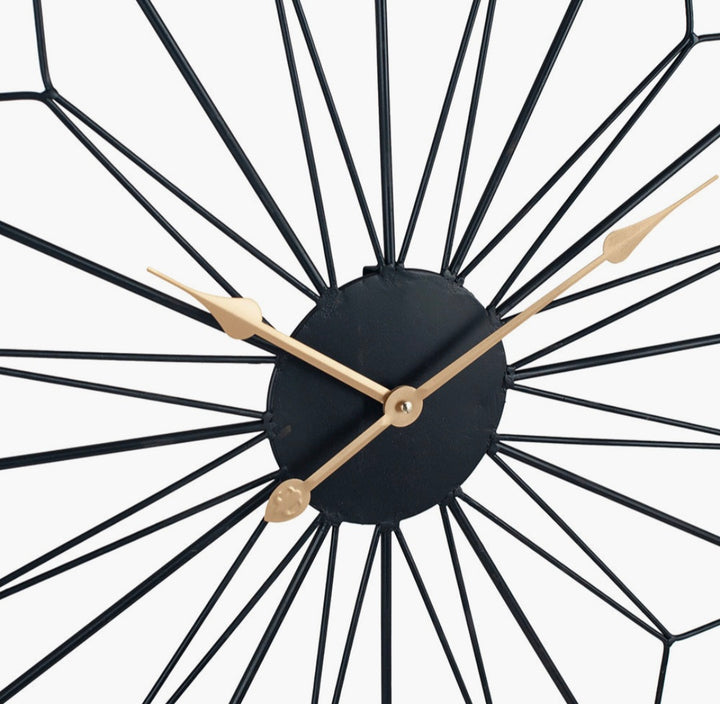 Black Metal Geo Design Round Wall Clock