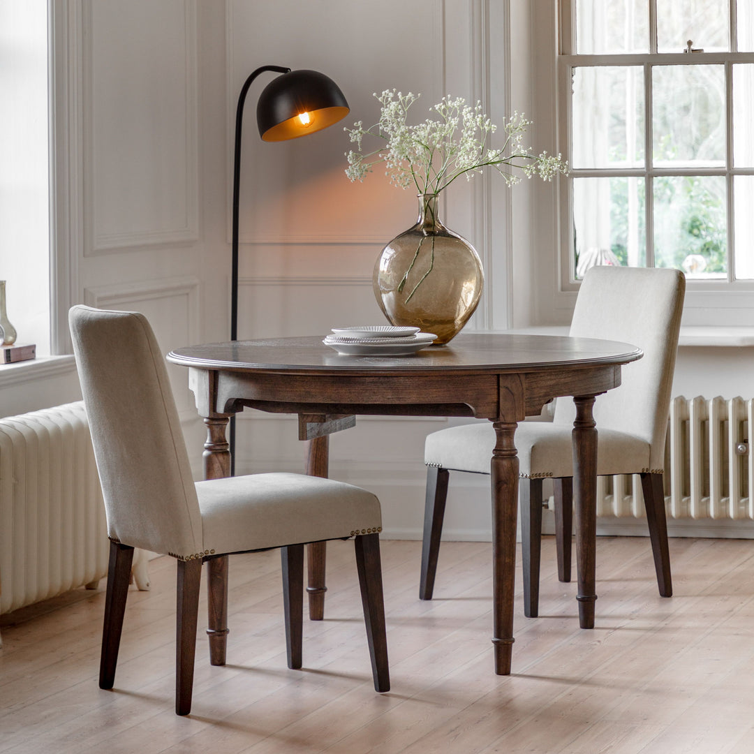 Madison Round Extending Dining Room Table