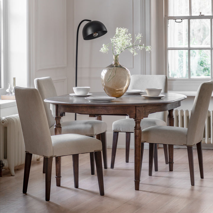 Madison Round Extending Dining Room Table